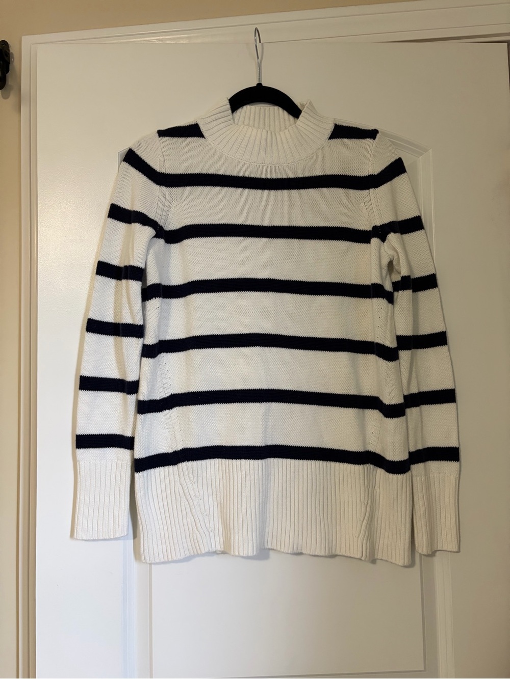 GAP White & Navy Striped Mockneck Sweater